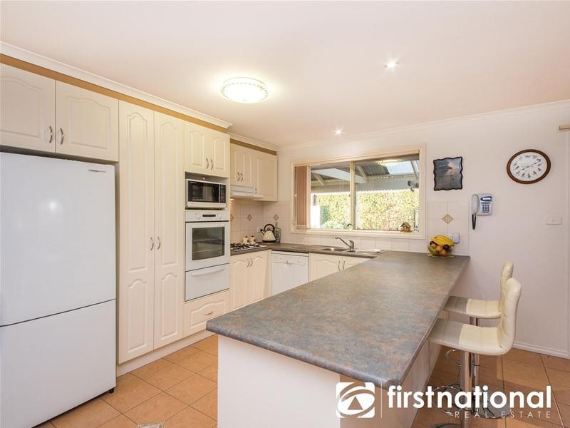 7 Kingfisher Court, Pakenham VIC 3810