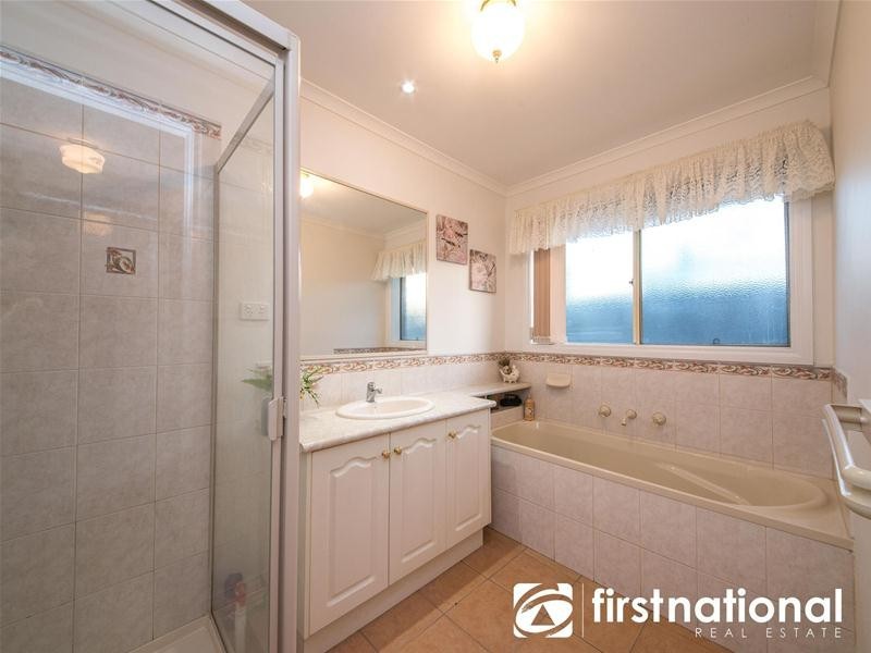 7 Kingfisher Court, Pakenham VIC 3810