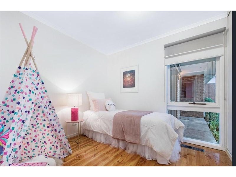 3 Mckenry Place, Dandenong North VIC 3175