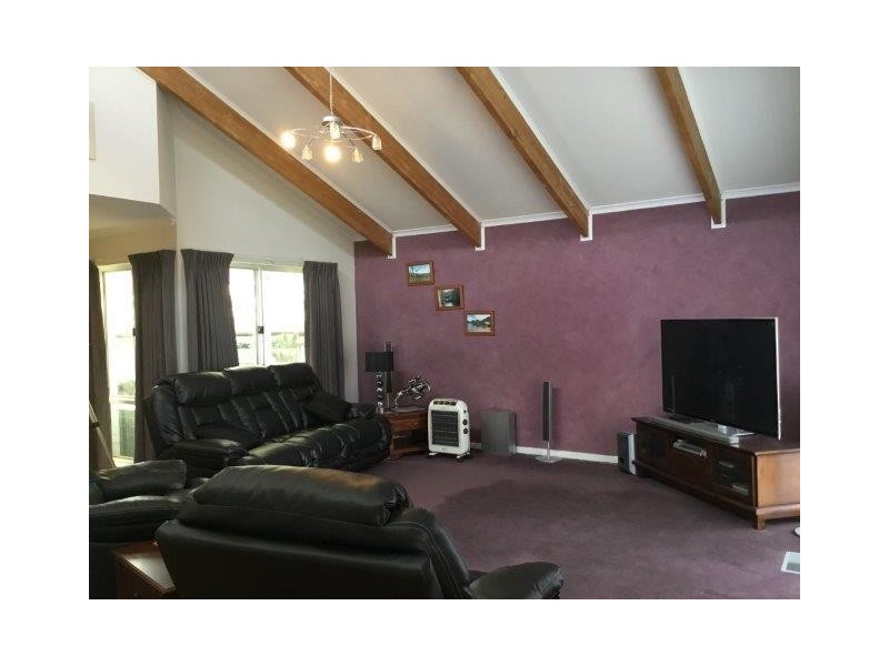 66 Willslie Crescent, Berwick VIC 3806