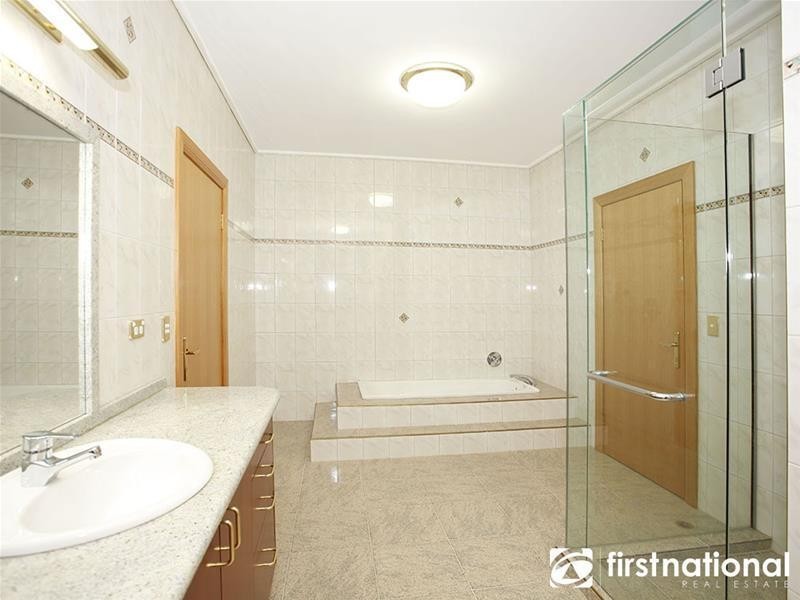 195 Yackatoon Road, Beaconsfield Upper VIC 3808