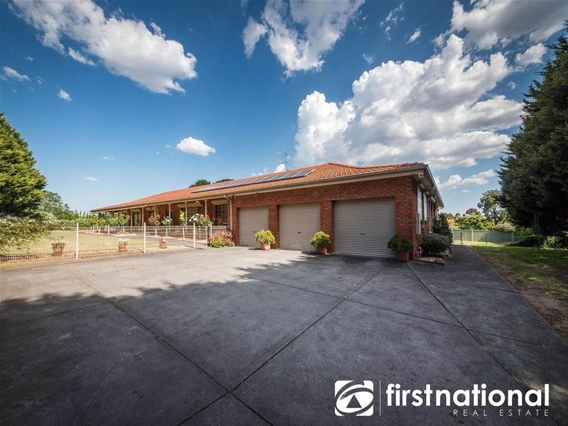 5 Fairmont Court, Narre Warren North VIC 3804