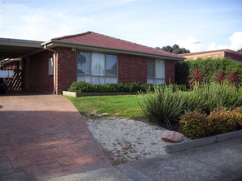 54 Fleetwood Drive, Narre Warren VIC 3805