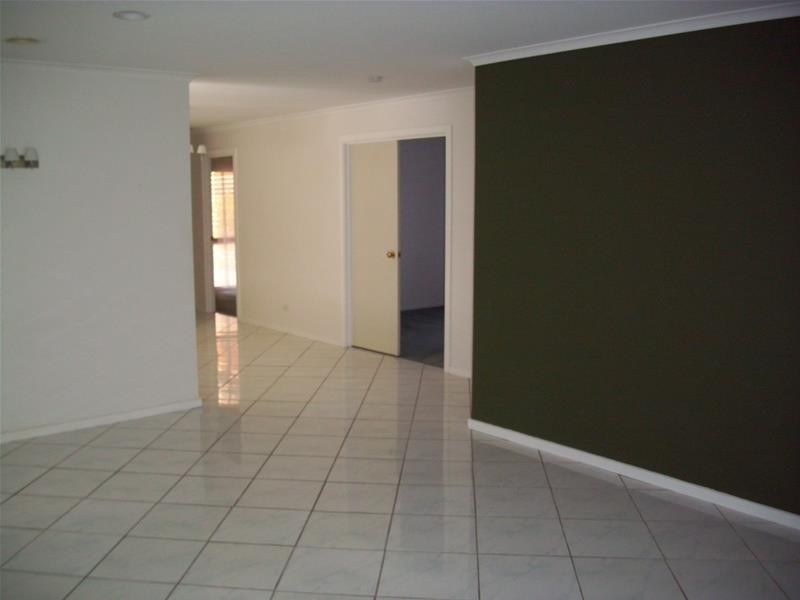 54 Fleetwood Drive, Narre Warren VIC 3805