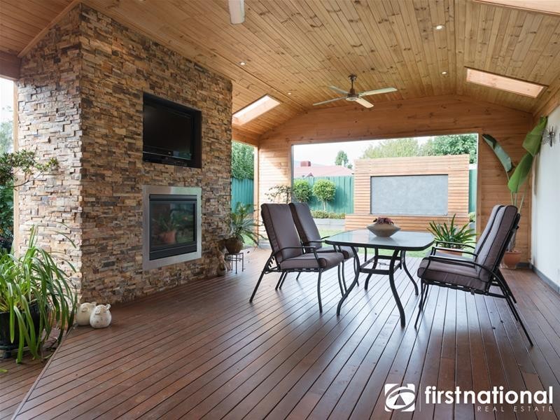 12 Zena  Place, Berwick VIC 3806