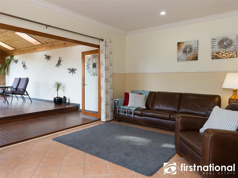 12 Zena  Place, Berwick VIC 3806