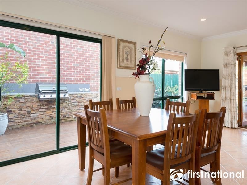 12 Zena  Place, Berwick VIC 3806