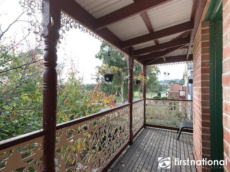 12 Zena  Place, Berwick VIC 3806