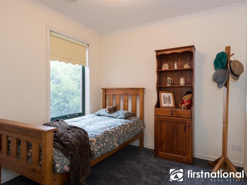 12 Zena  Place, Berwick VIC 3806