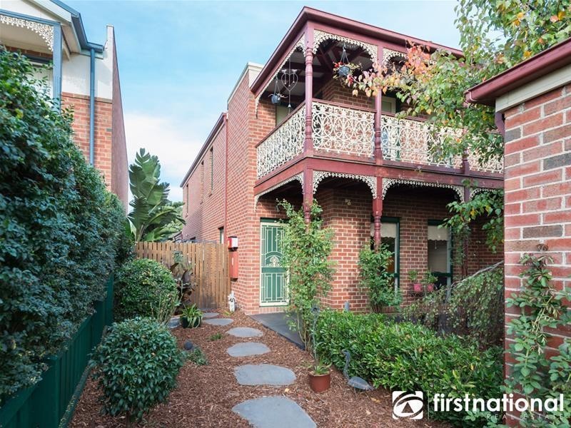 12 Zena  Place, Berwick VIC 3806