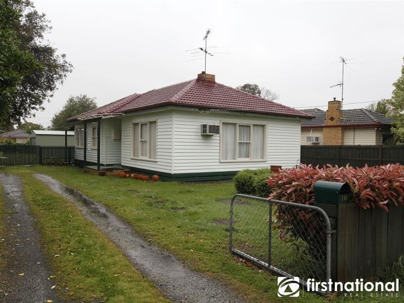 10 John Street, Pakenham VIC 3810