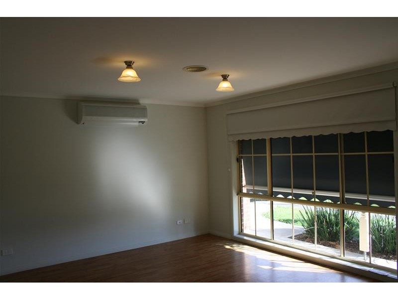 1 Thornbill Circuit, Pakenham VIC 3810