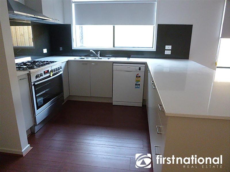 11 Anvil Way, Clyde North VIC 3978