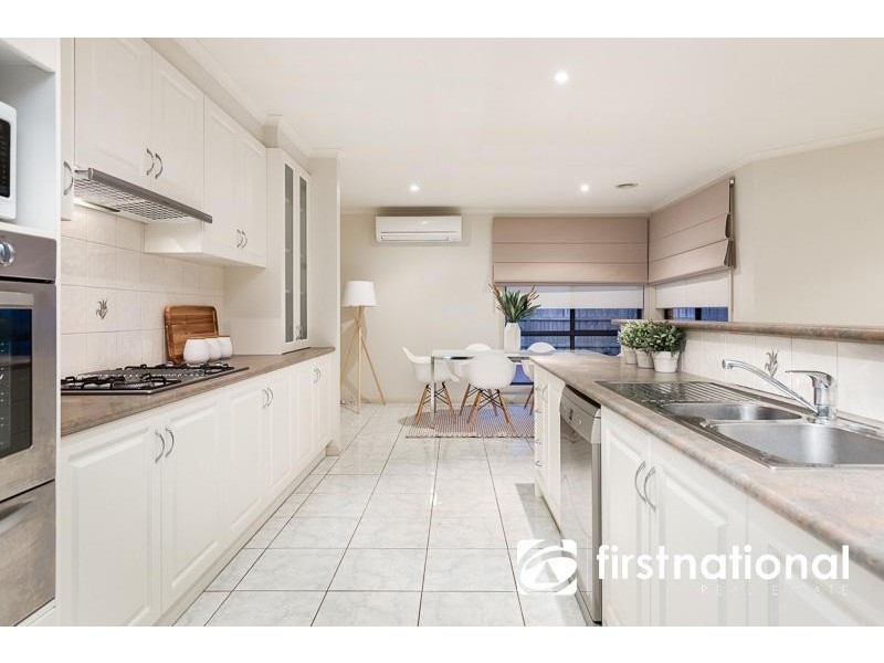 9 Tasman Way, Pakenham VIC 3810