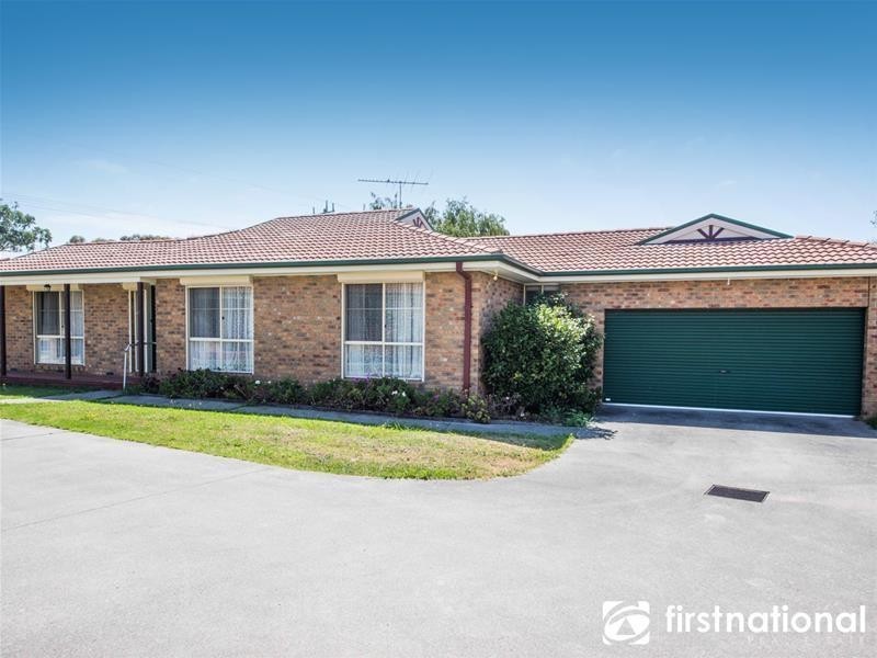 1/12 Henty Street, Pakenham VIC 3810