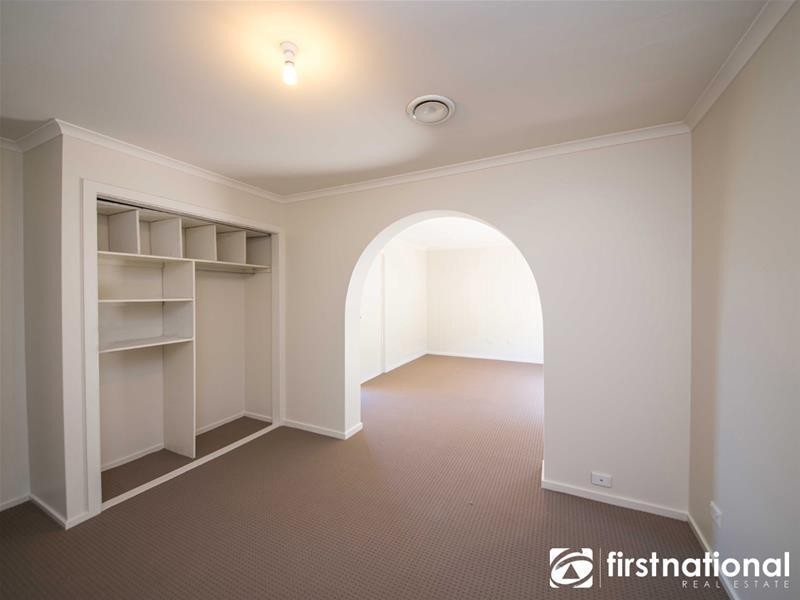 12 Harness Place, Pakenham VIC 3810