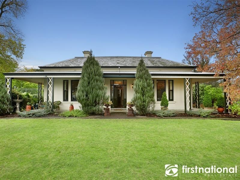 3 Burr Hill Court, Berwick VIC 3806
