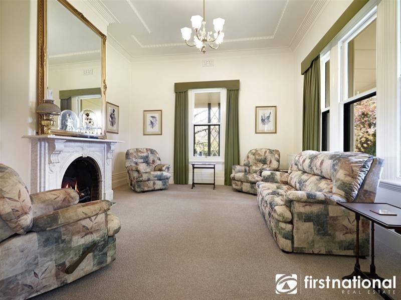 3 Burr Hill Court, Berwick VIC 3806