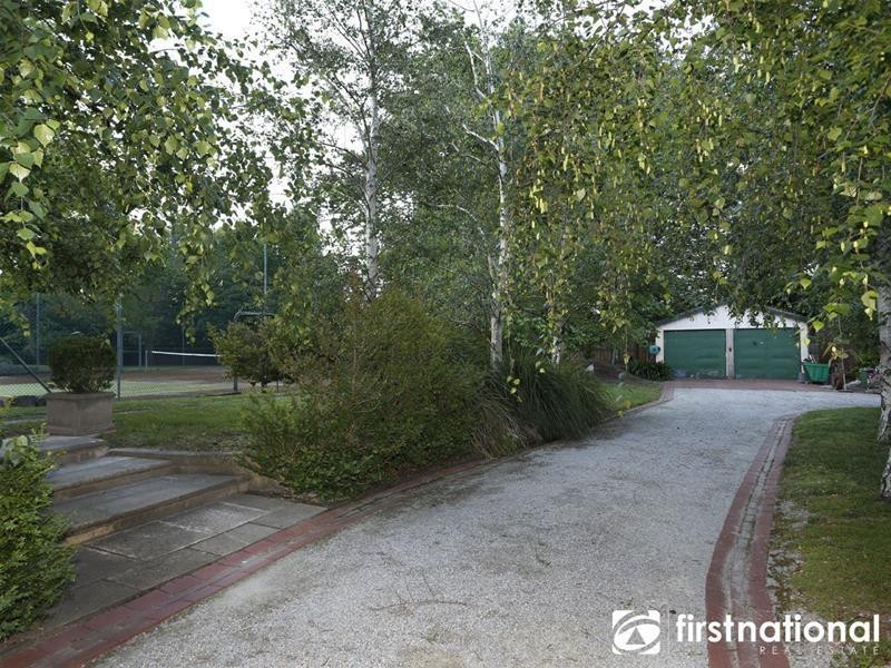 3 Burr Hill Court, Berwick VIC 3806