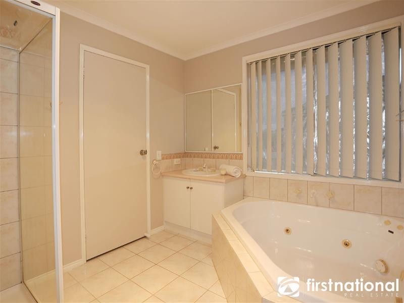 54 The Promenade, Narre Warren South VIC 3805