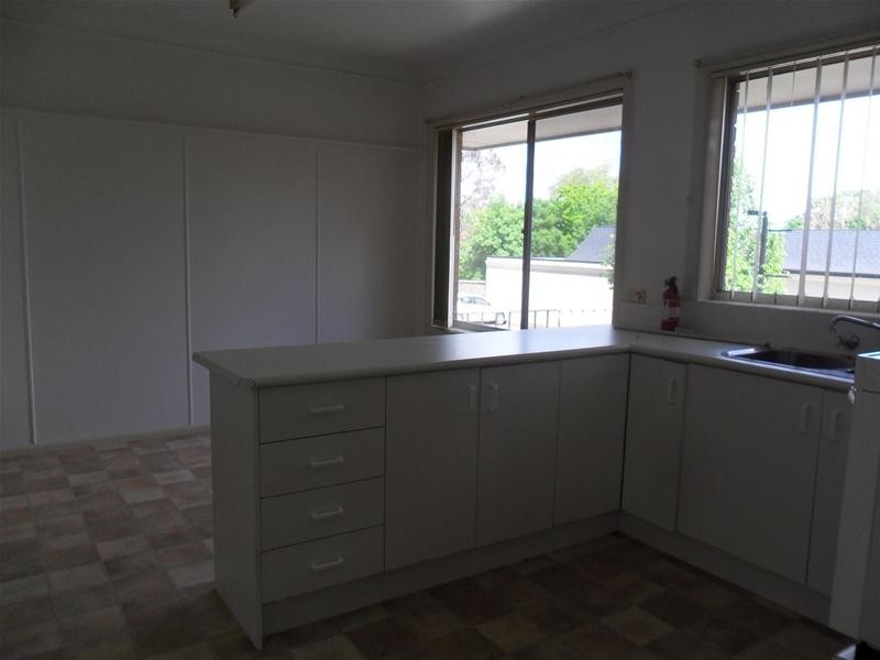 9/9 Gloucester Avenue, Berwick VIC 3806