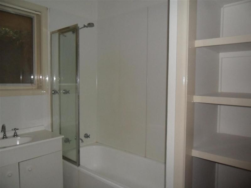 9/9 Gloucester Avenue, Berwick VIC 3806