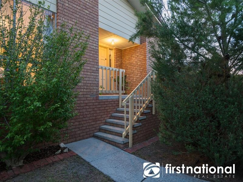 27 Telford  Drive, Berwick VIC 3806