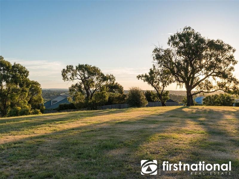 27 Telford  Drive, Berwick VIC 3806