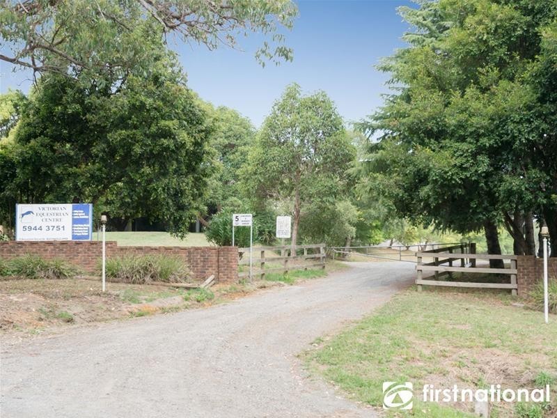 76 Beaconsfield-Emerald Road, Beaconsfield Upper VIC 3808