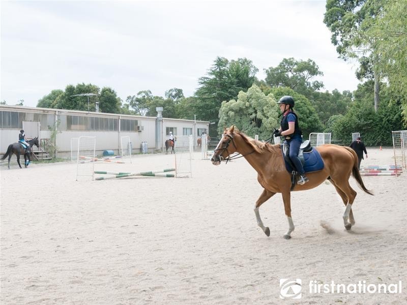 76 Beaconsfield-Emerald Road, Beaconsfield Upper VIC 3808