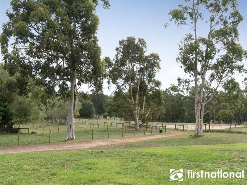 76 Beaconsfield-Emerald Road, Beaconsfield Upper VIC 3808
