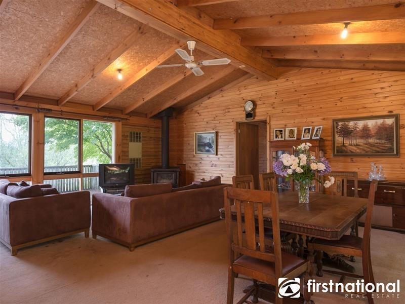 76 Beaconsfield-Emerald Road, Beaconsfield Upper VIC 3808