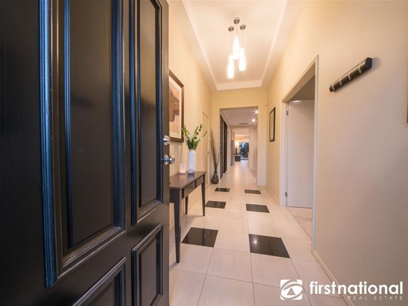 10 Avendon Court, Narre Warren South VIC 3805