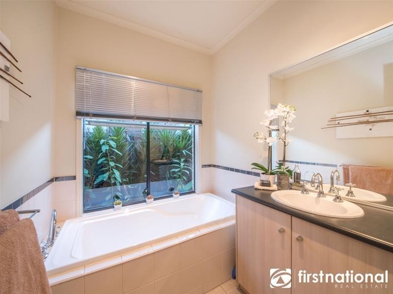 10 Avendon Court, Narre Warren South VIC 3805