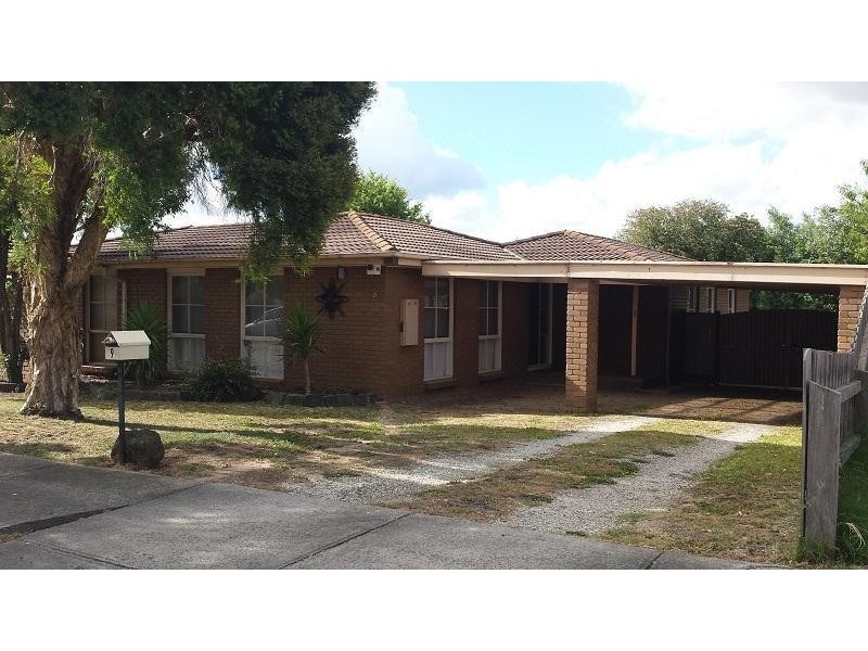 9 Mahon Crescent, Narre Warren VIC 3805