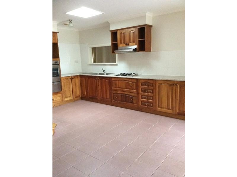 9 Mahon Crescent, Narre Warren VIC 3805