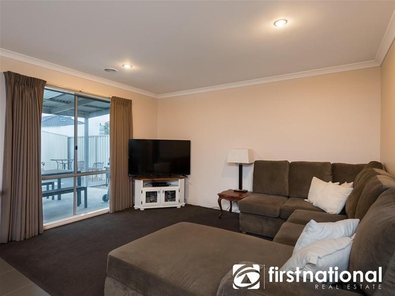 29 Warbler Street, Pakenham VIC 3810