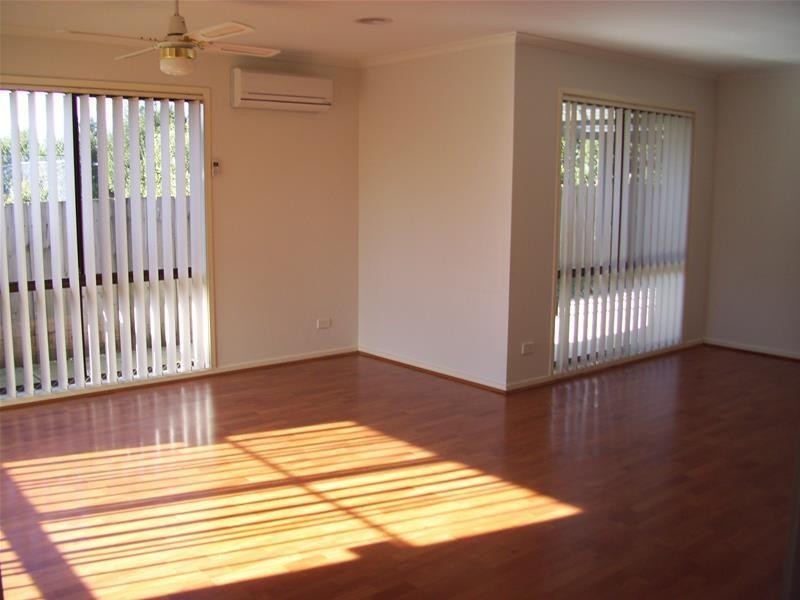 10 Ashton Rise, Narre Warren South VIC 3805