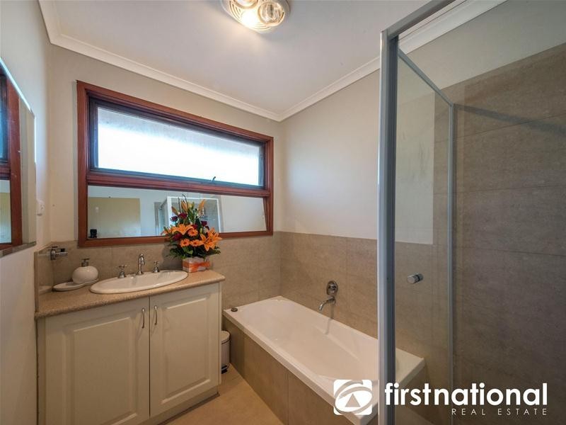 2 Brentnall Court, Hampton Park VIC 3976