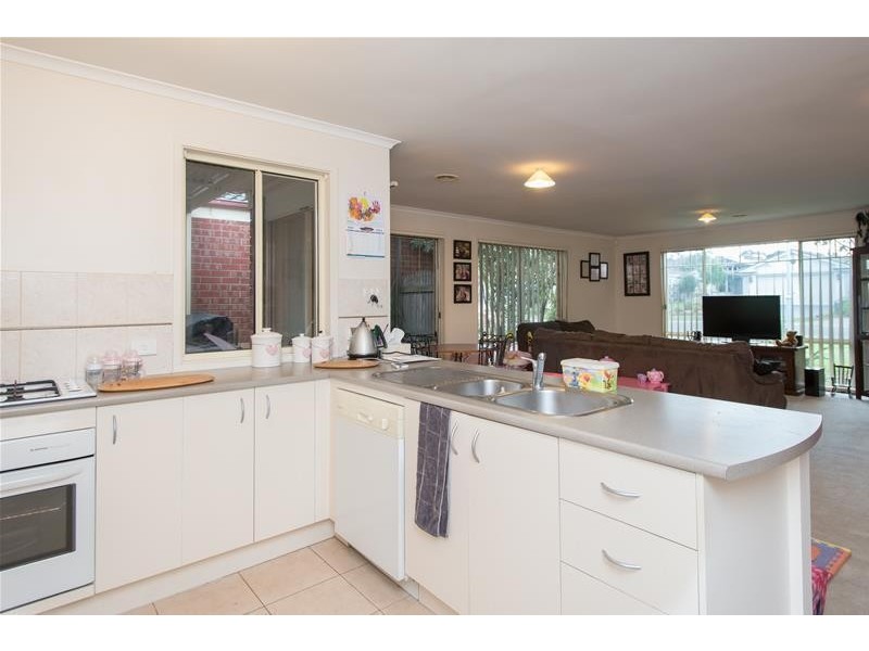 28 Lassiter Court, Narre Warren South VIC 3805