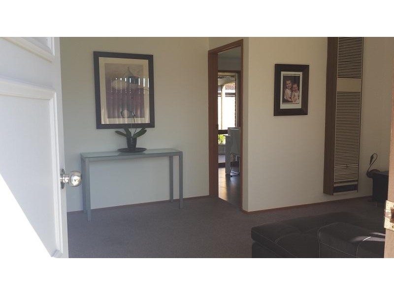 2/5 Stella  Street, Beaconsfield VIC 3807