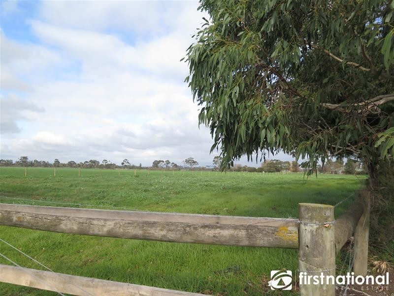 22 Spencer Street, Nar Nar Goon VIC 3812