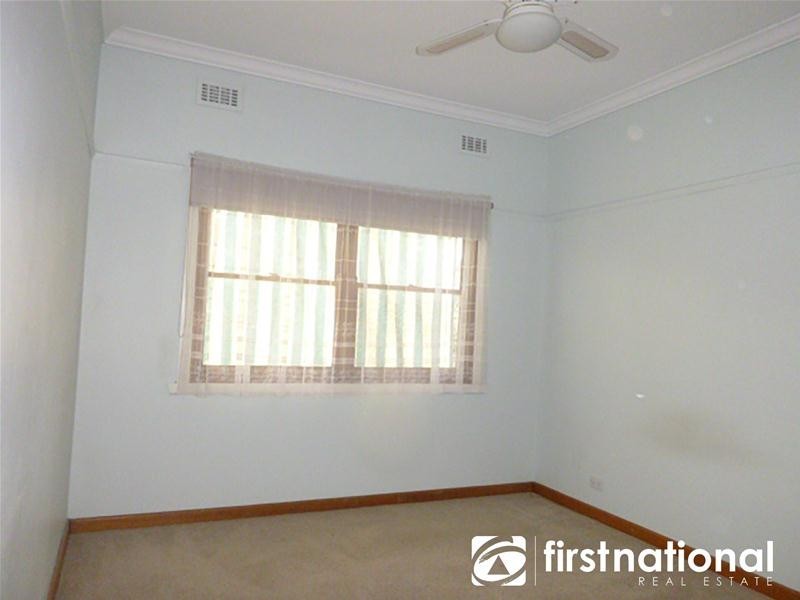 4 Henty Street, Pakenham VIC 3810