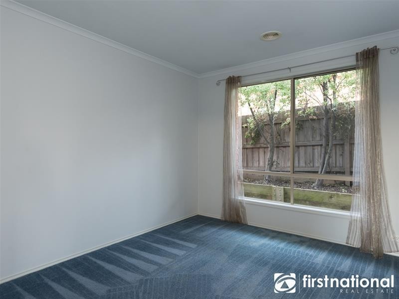 6 Dudley Mews, Pakenham VIC 3810