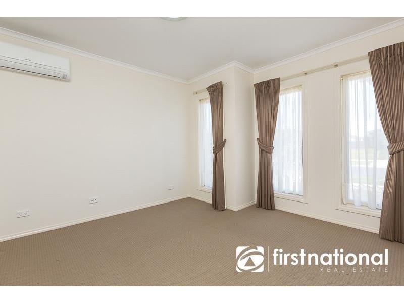 24 Verdant Avenue, Officer VIC 3809