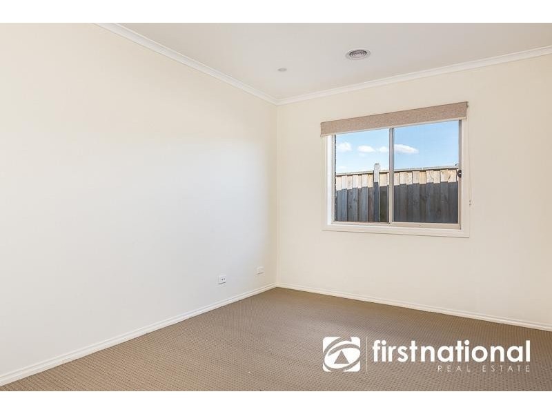 24 Verdant Avenue, Officer VIC 3809