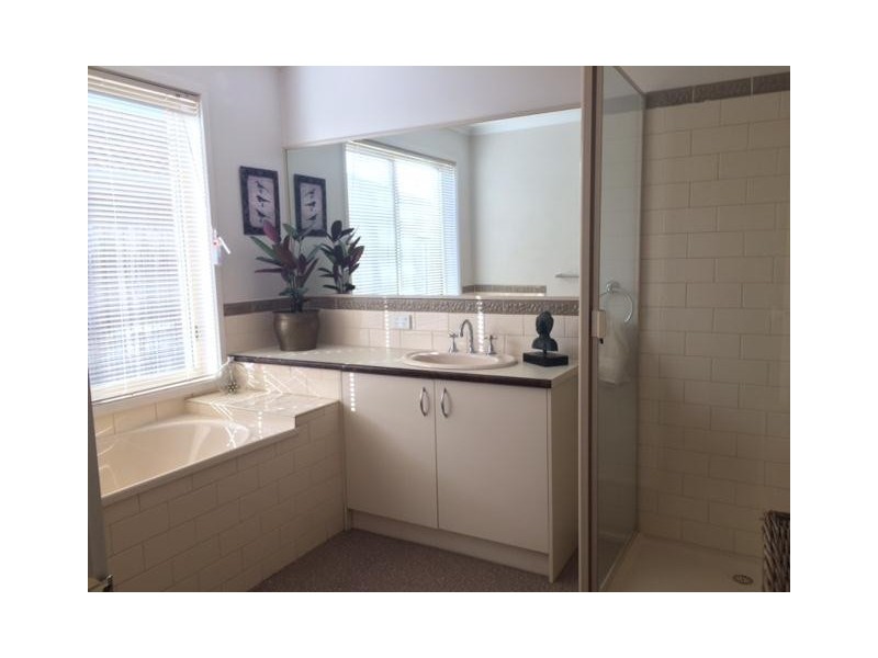 12 Highland Crescent, Narre Warren South VIC 3805