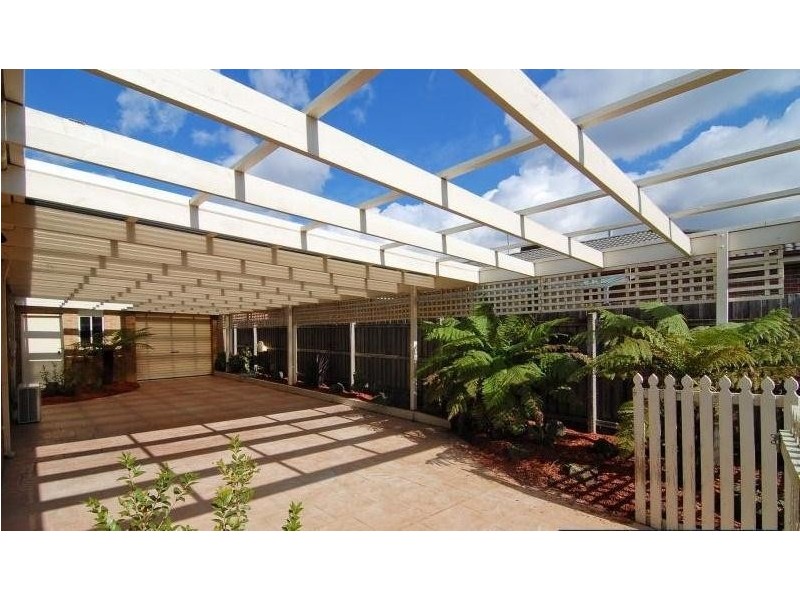 12 Highland Crescent, Narre Warren South VIC 3805