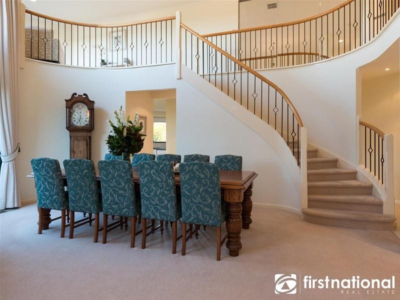 6 Farm Lane, Berwick VIC 3806