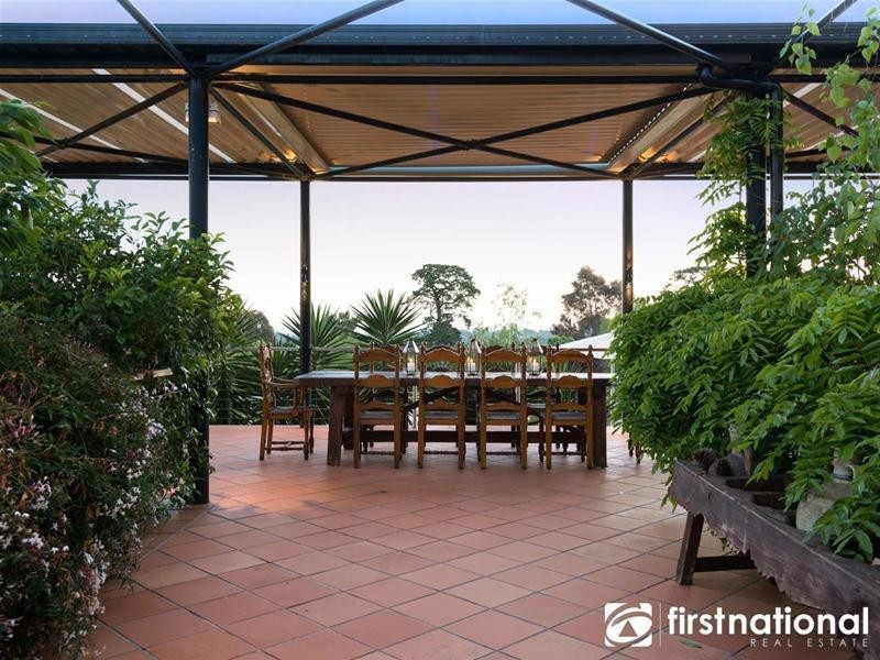 6 Farm Lane, Berwick VIC 3806